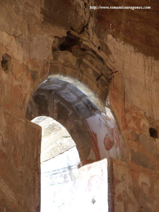 DETALLE DEL VENTANAL ABSIDIAL